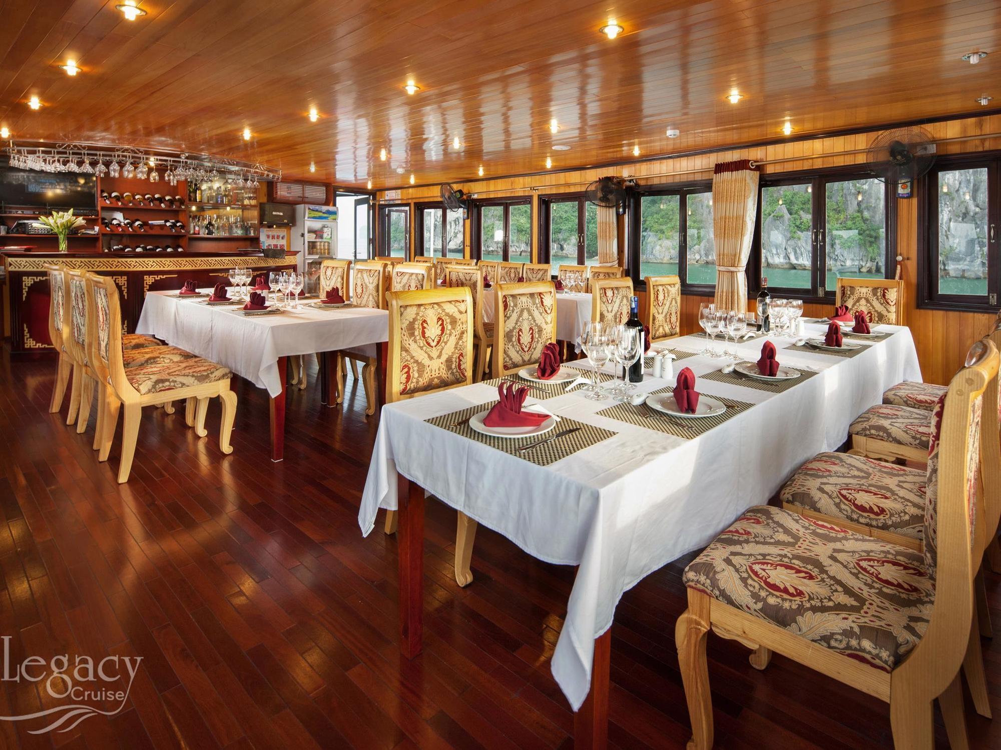 Halong Legacy Cruise Hotel Hạ Long-öböl Kültér fotó
